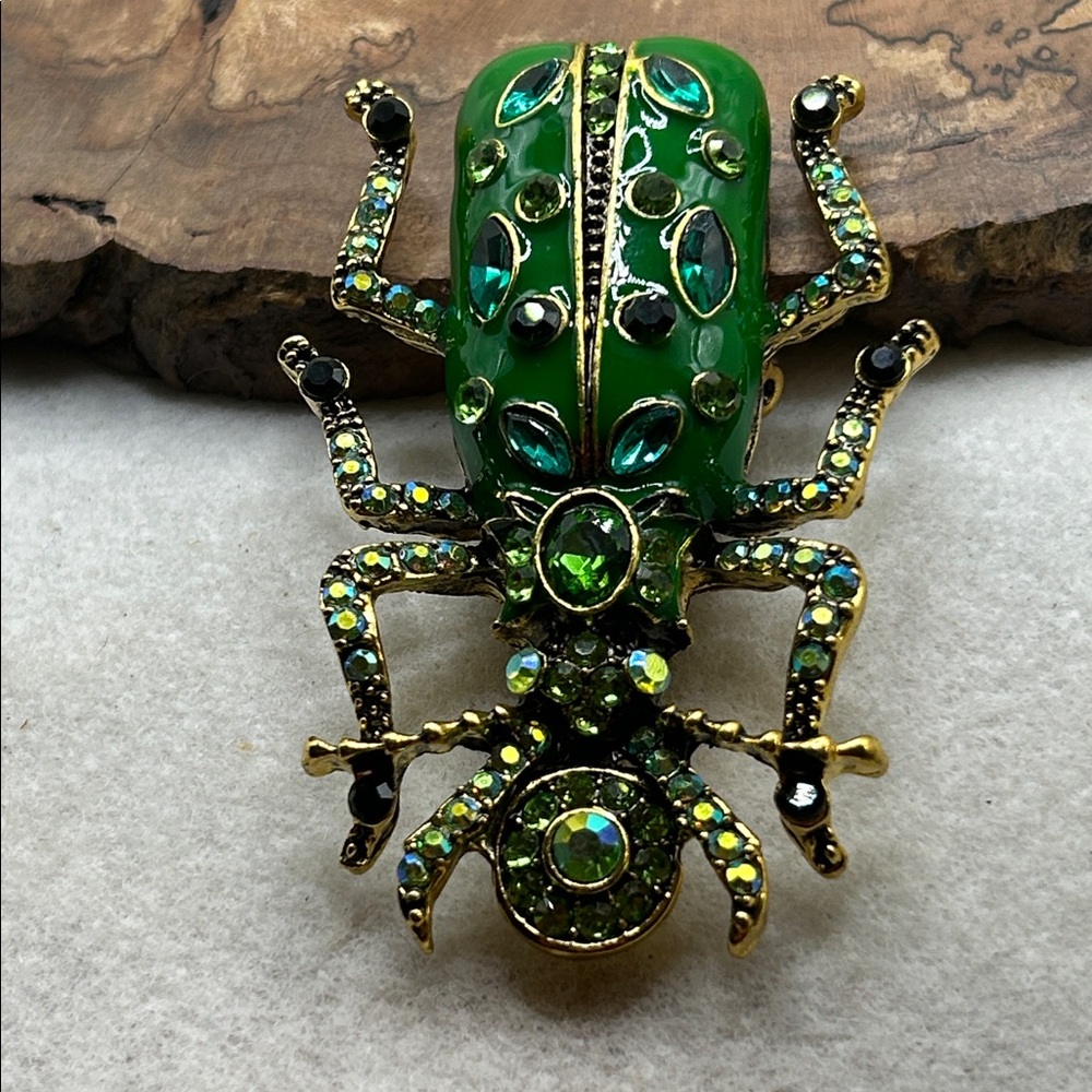 Egyptian Beetle Green Enamel Multicolored Rhinestones Goldtone C Clasp Nature